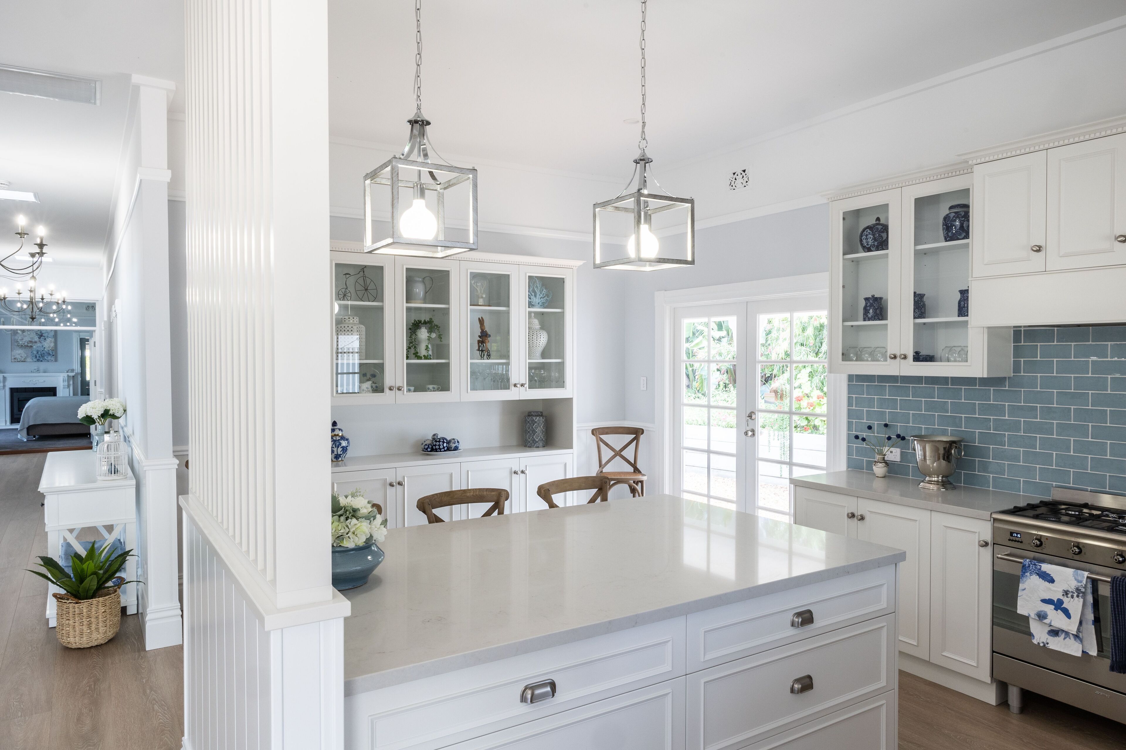 雪櫃、微波爐、焗爐、爐具