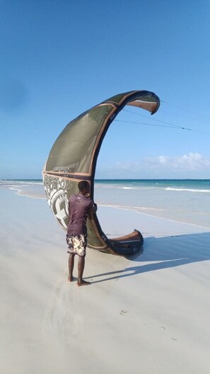 Beach - 1 room apartment (ground floor) with bathroom & kitchenette & terrace -NG- in the "Forest Dream Resort" (Diani Beach)