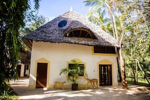Exterior - 2x divided apartments in the adjoining house with xx sqm - in the "Forest Dream Resort" (Diani Beach)