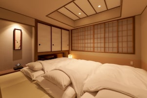 Cubrecamas, wifi gratis y ropa de cama