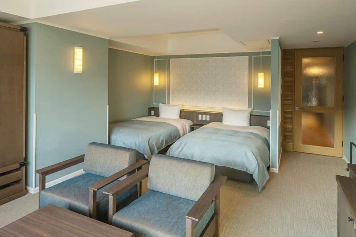 Down comforters, free WiFi, bed sheets