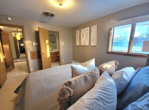 4 bedrooms, in-room safe, iron/ironing board, travel crib