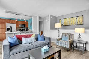 TV, fireplace - Slopeside Sanctuary (Steamboat Springs)