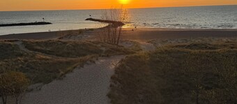 Blue Haven Cottage - New Buffalo Beach, near Wineries & Breweries