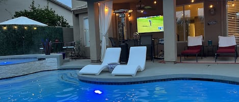 Outdoor pool, a heated pool