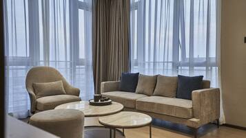 Studio Suite | Free WiFi