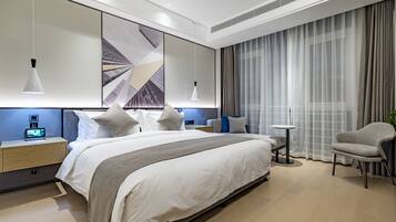 Studio Suite | Free WiFi