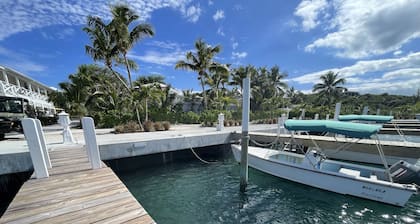 The Frigate House, Luxury Home. Pool, Boat Slip, Beach Access