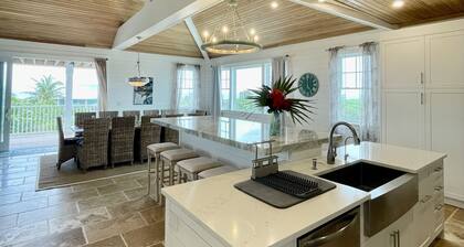 The Frigate House, Luxury Home. Ocean Views, Pool, Boat Slip, Beach Access