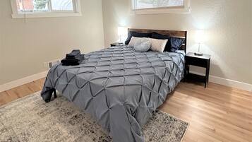 5 soverom, strykejern/-brett, reiseseng for barn og wi-fi (inkludert)