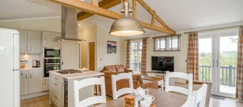 This luxurious lodge is ideal for a relaxing break with friends or family.