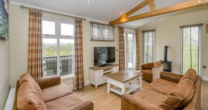 This luxurious lodge is ideal for a relaxing break with friends or family.