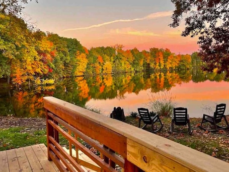Property grounds. #24 *Serenity* A Lakefront Cottage Retreat