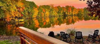 #24 *Serenity* A Lakefront Cottage Retreat