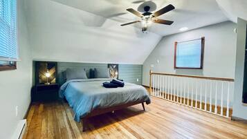 2 Schlafzimmer, Schreibtisch, Bügeleisen/Bügelbrett, kostenloses WLAN