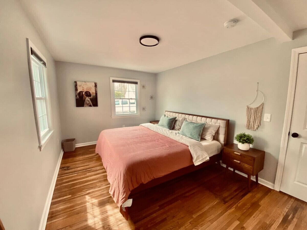 3 chambres, bureau, fer et planche à repasser, accès au Wi-Fi (inclus)