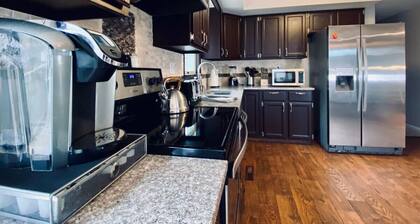 #16 *A COZY GETAWAY* 4BED/3BATH HOME W/ FIRE PIT