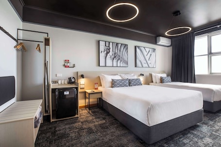 Studio Queen and Single | Iron/ironing board, free WiFi, bed sheets. Nightcap at Empire Hotel