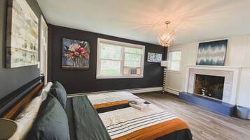 3 slaapkamers, een bureau, een strijkplank/strijkijzer, wifi