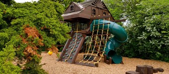 Deluxe 4/5 Bed Hot Tub Cinema Room 15