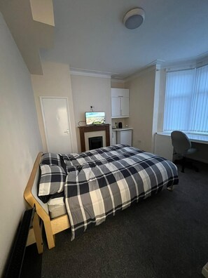 3 bedrooms, WiFi, bed sheets