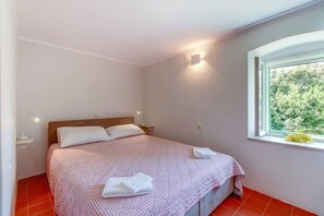 3 Schlafzimmer, Bügeleisen/Bügelbrett, WLAN, Bettwäsche
