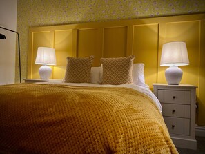 4 chambres, fer et planche à repasser, Wi-Fi, draps fournis