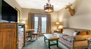 Fireplace - The Wilderness Club at Big Cedar 2 Bedroom Lodge near Branson, MO (Ridgedale)