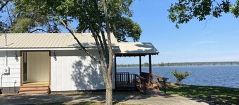 Lake Marion Lakehouse with 180° lake view
