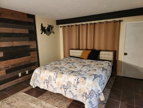 50-inch Smart TV with digital channels, TV, Netflix - Grenelefe Tennis & Golf Resort (Haines City)