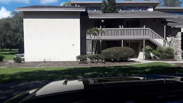住宿正面