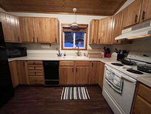 Fridge, microwave, oven, coffee/tea maker