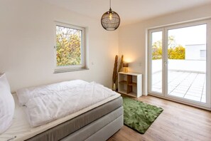 2 makuuhuonetta, vauvan matkasänky, ilmainen Wi-Fi, vuodevaatteet