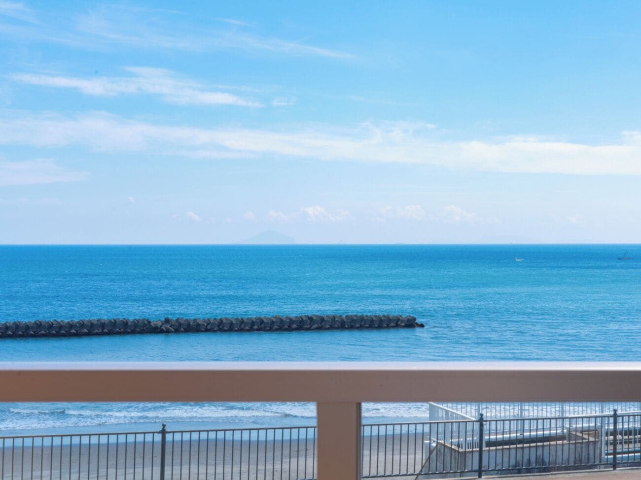 Deluxe Twin Room, Balcony, Ocean View (Retro Modern, Corner room) | Balcony view