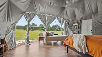 1 chambre, bureau, accès au Wi-Fi (inclus), literie fournie