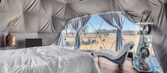 The Dome Retreat – 2 Mins to WinStar Stay Close to the Action