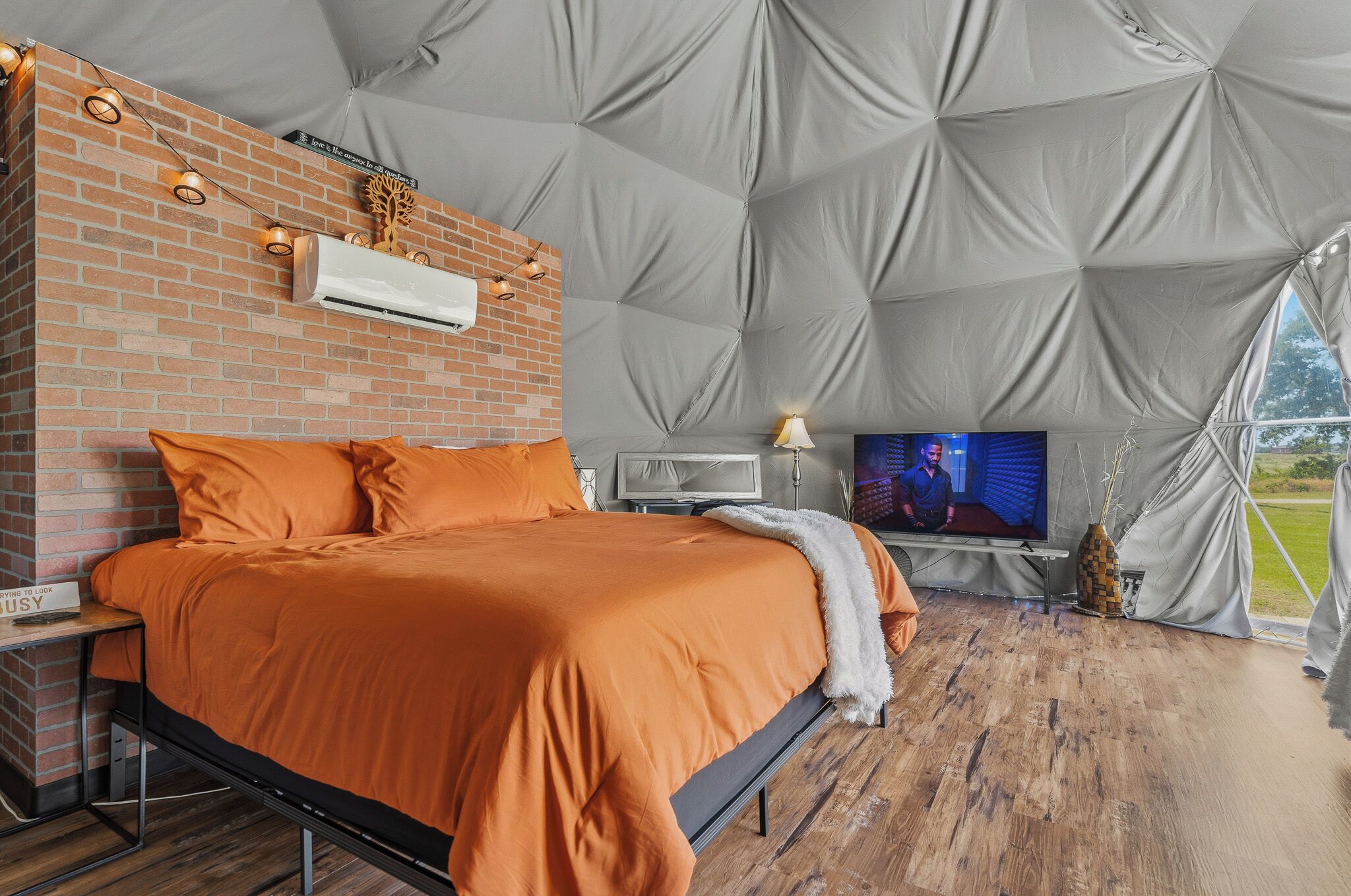 1 chambre, bureau, accès au Wi-Fi (inclus), literie fournie
