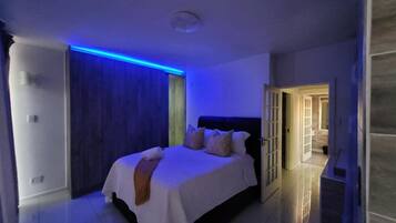 Doppelzimmer, 1 King-Bett und Schlafsofa