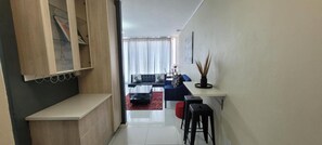 Smart TV de 43 pulgadas con canales vía satélite y televisión