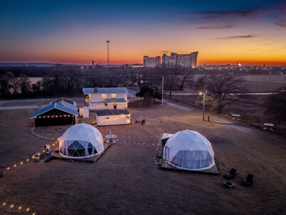 Guest House Cabin – 2 Mins to WinStar  Extended Stay Comfort