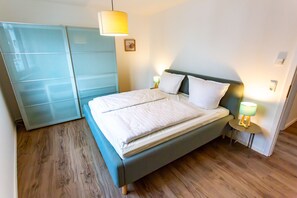 3 makuuhuonetta, vauvan matkasänky, ilmainen Wi-Fi, vuodevaatteet