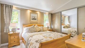 3 bedrooms, WiFi (free)