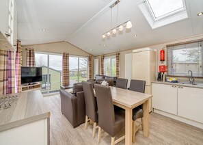 Dining - 2 bedroom accommodation in Bewaldeth, Keswick (Bewaldeth, Keswick)