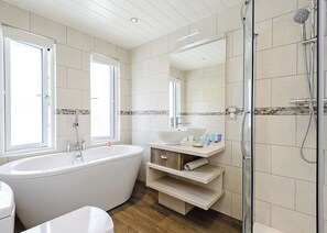 Uklassifisert bilde, 4 av 14, knapp