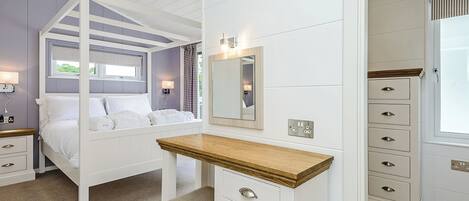 2 bedrooms