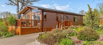 2 bedroom accommodation in Holton Heath