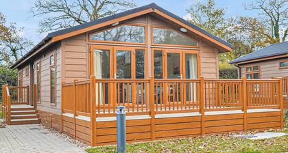 2 bedroom accommodation in Holton Heath