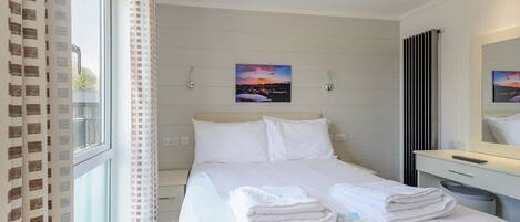 4 bedrooms