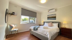 3 chambres, fer et planche à repasser, Wi-Fi gratuit, draps fournis