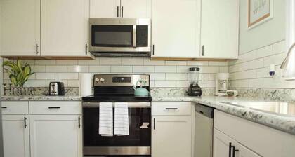 Modern Home Near Medical Center and Fort Bragg